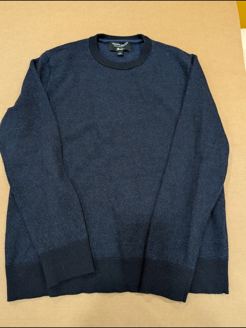 Banana Republic Men’s Sweater Size L Navy Blue 100% Merino Wool Italian Yarn